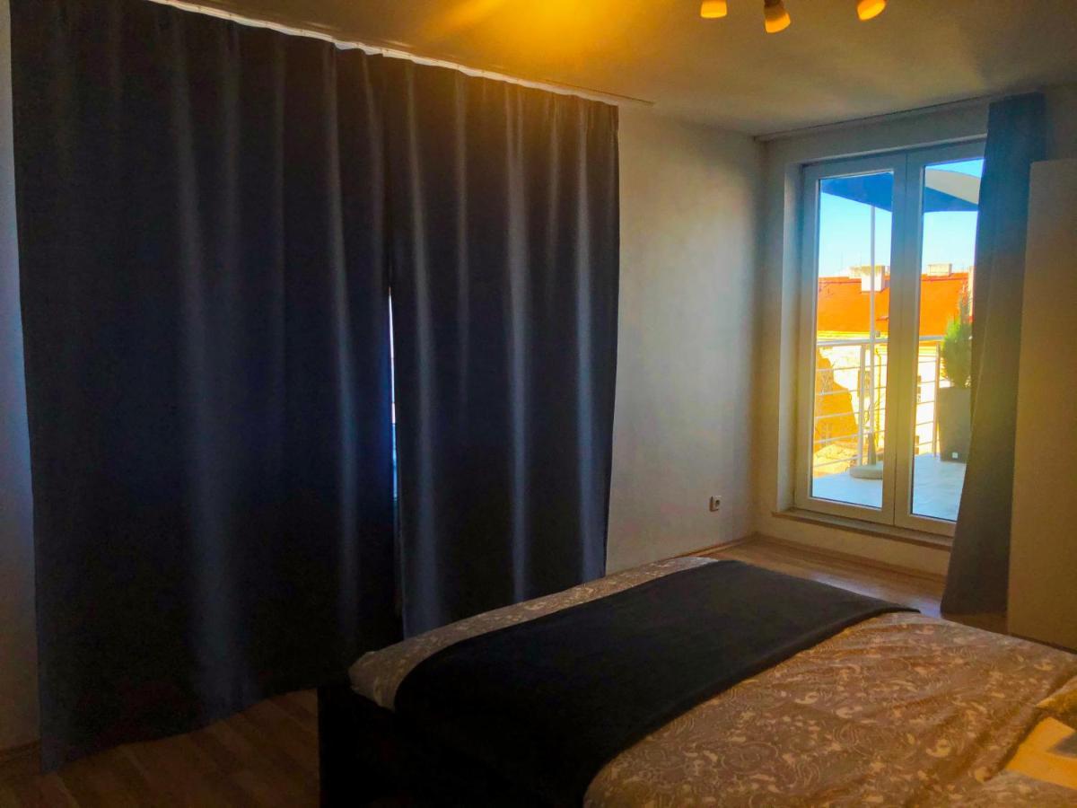 On The Top Apartments Prag Exterior foto